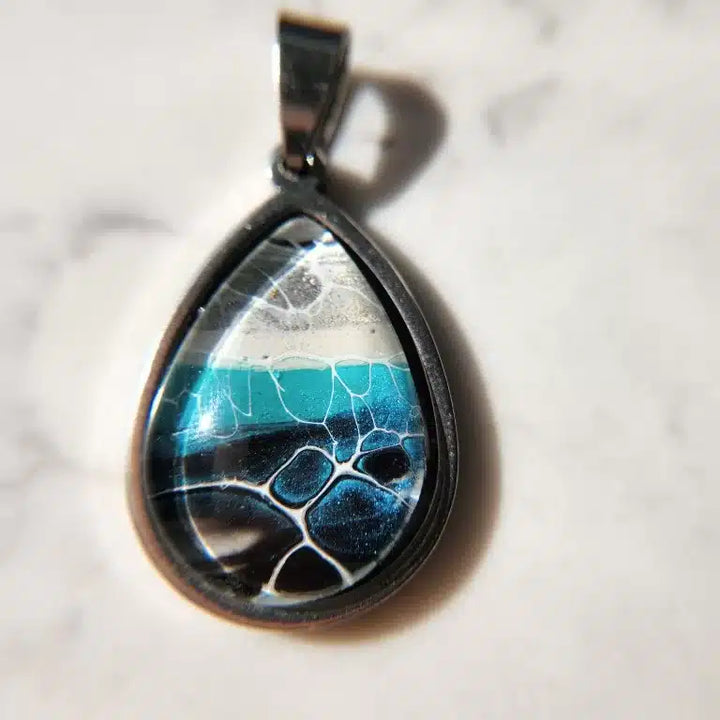 Hand Painted Pendant Necklace - 063