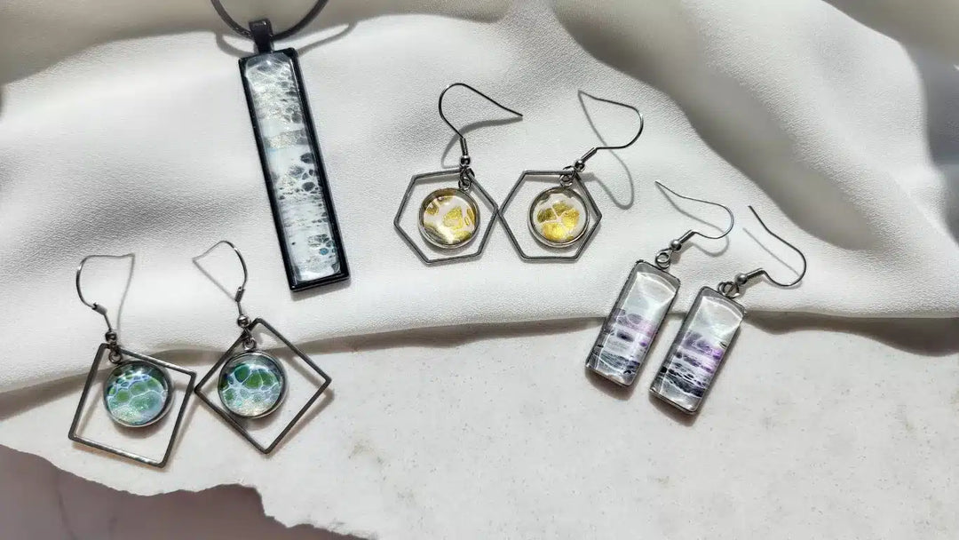 Hand Painted Earrings – Halloween Collection EH07