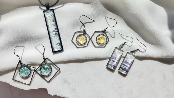 Hand Painted Earrings – Halloween Collection EH07