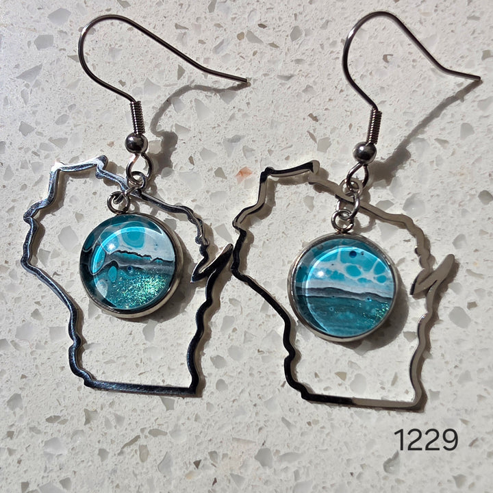 Hand Painted Earrings – Wisconsin 1229