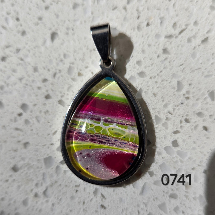Hand Painted Pendant (Teardrop) - 0741