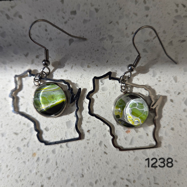 Hand Painted Earrings – Wisconsin 1238
